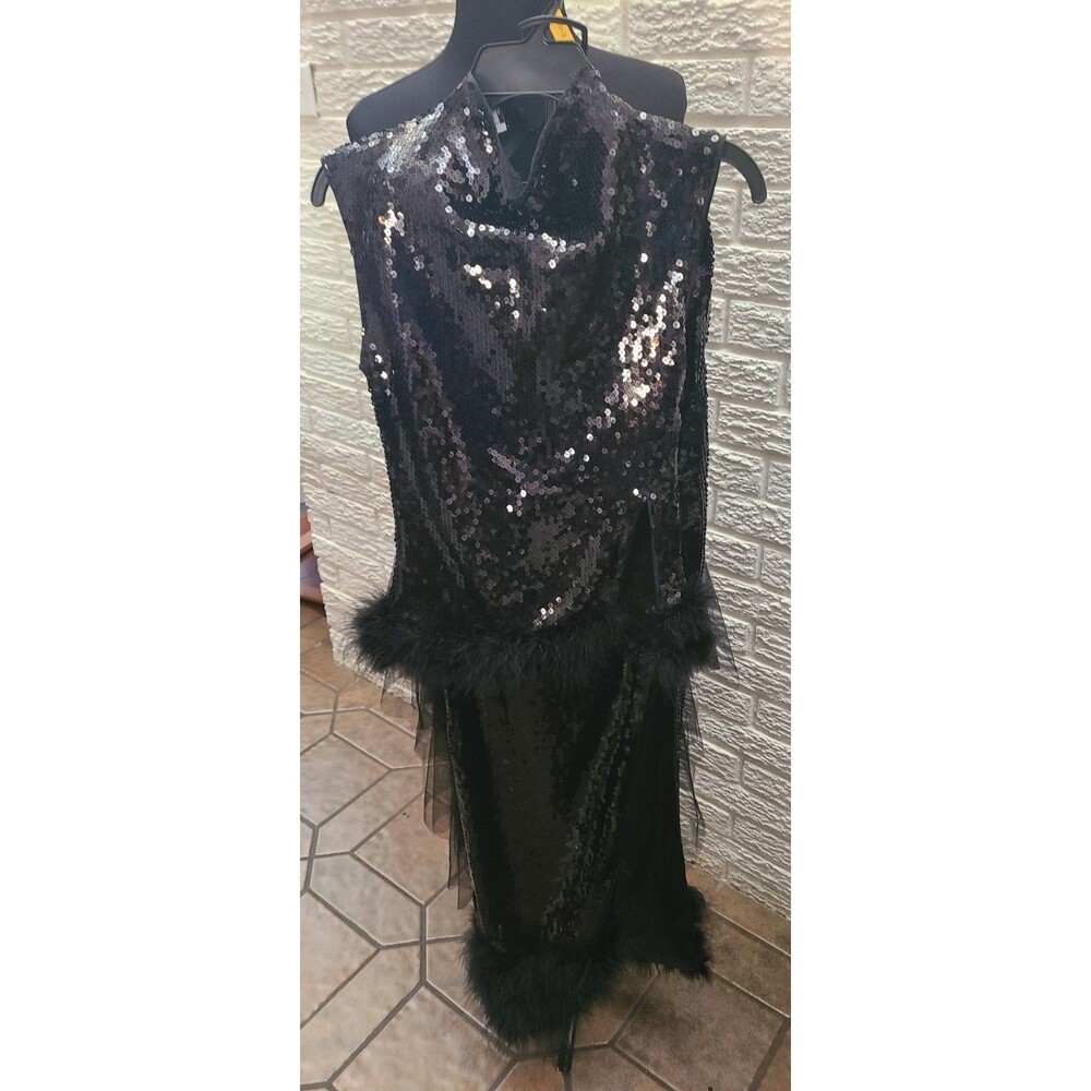 NWT Pretty Little Thing Dress Size 6 Halter Black Sequins With Boa Trim
